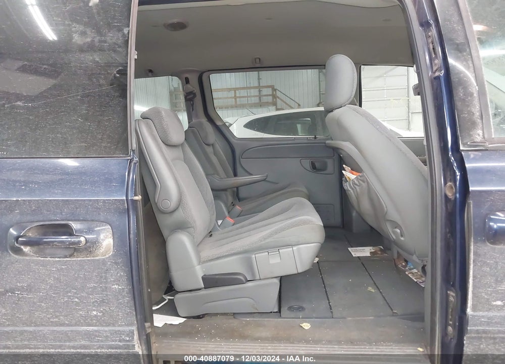2006 CHRYSLER TOWN & COUNTRY LX VIN: 2A4GP44R96R793981