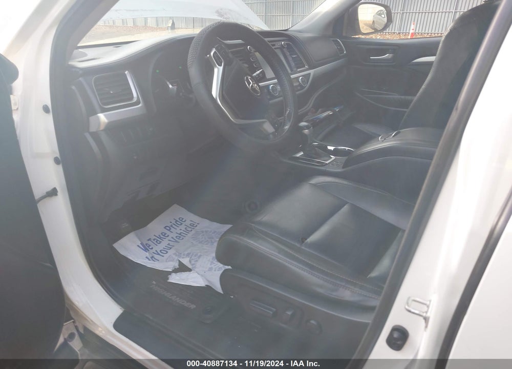 2015 TOYOTA HIGHLANDER XLE V6 VIN: 5TDJKRFH8FS133448
