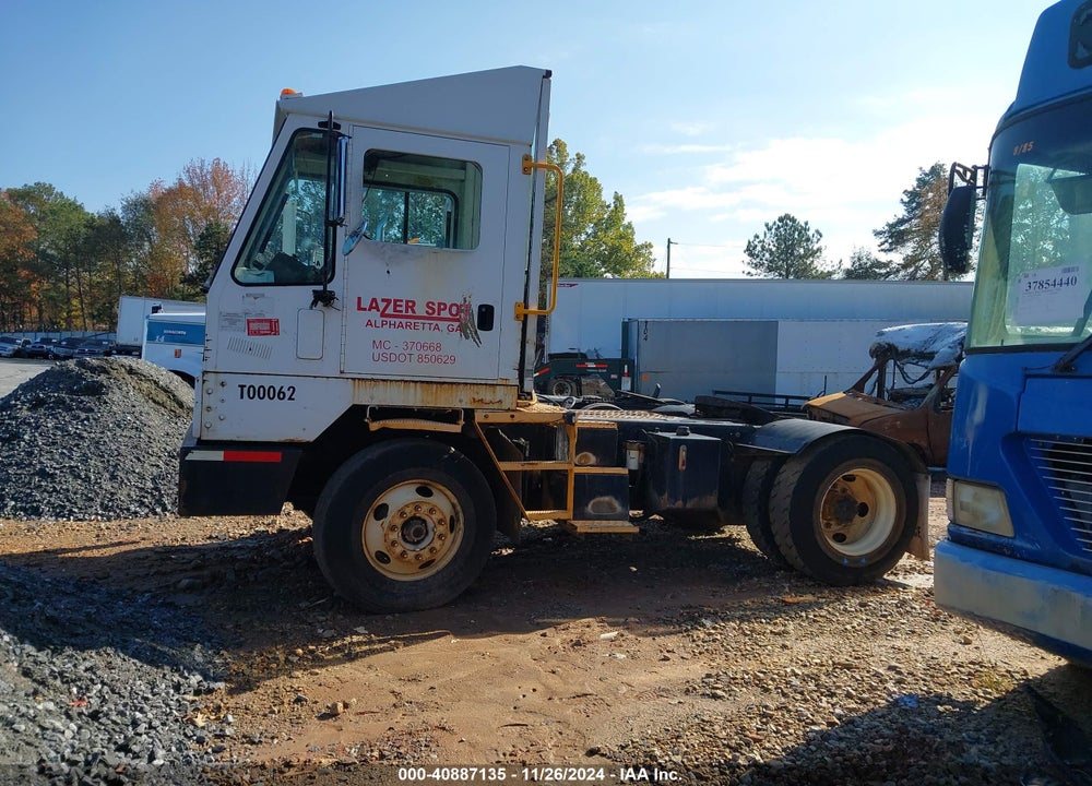 2004 OTTAWA YT 3U VIN: 11VA813A24A000062