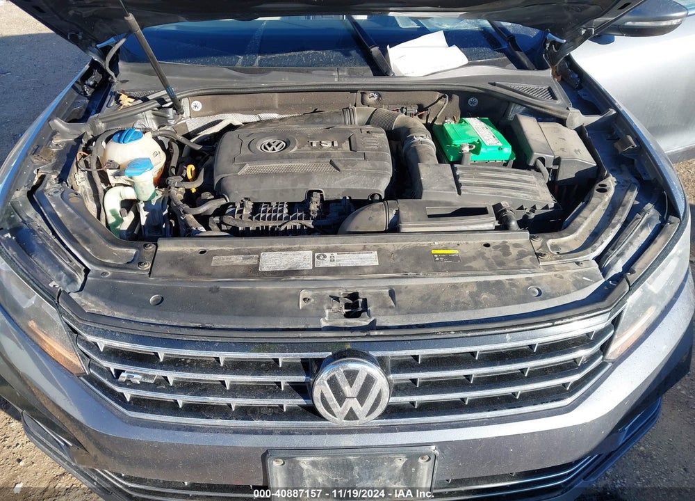 2017 VOLKSWAGEN PASSAT 1.8T R-LINE VIN: 1VWDT7A34HC038557