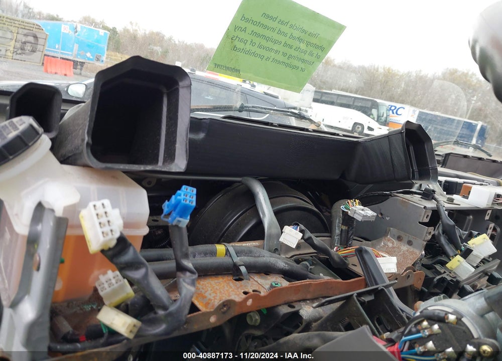 2005 ISUZU W3S042 NPR DSL REG VIN: JALB4B16457008675