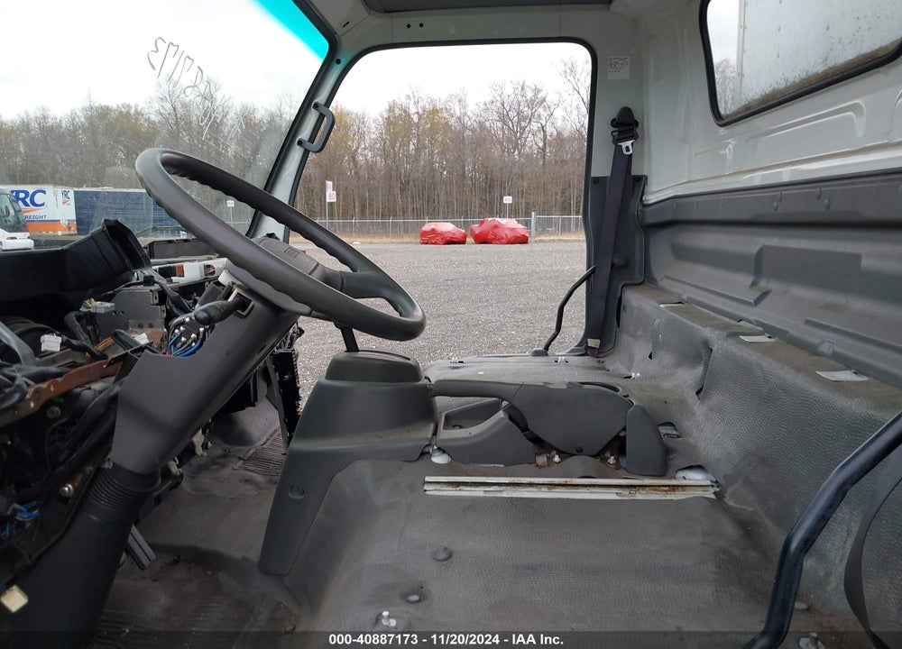 2005 ISUZU W3S042 NPR DSL REG VIN: JALB4B16457008675