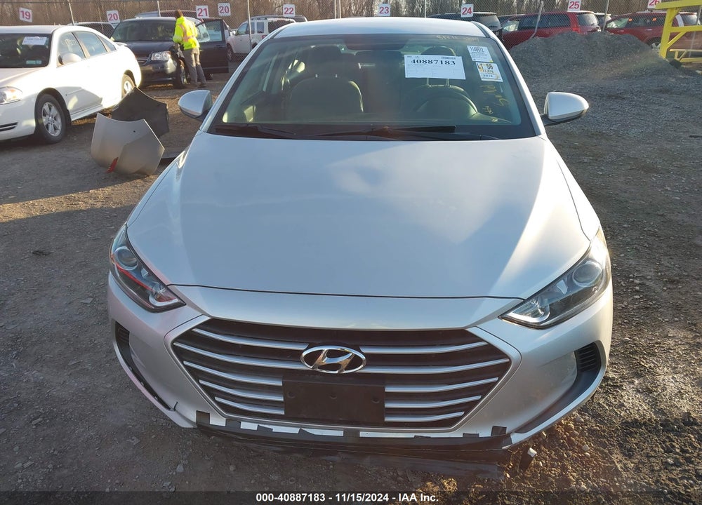2018 HYUNDAI ELANTRA SE VIN: 5NPD74LF9JH393294