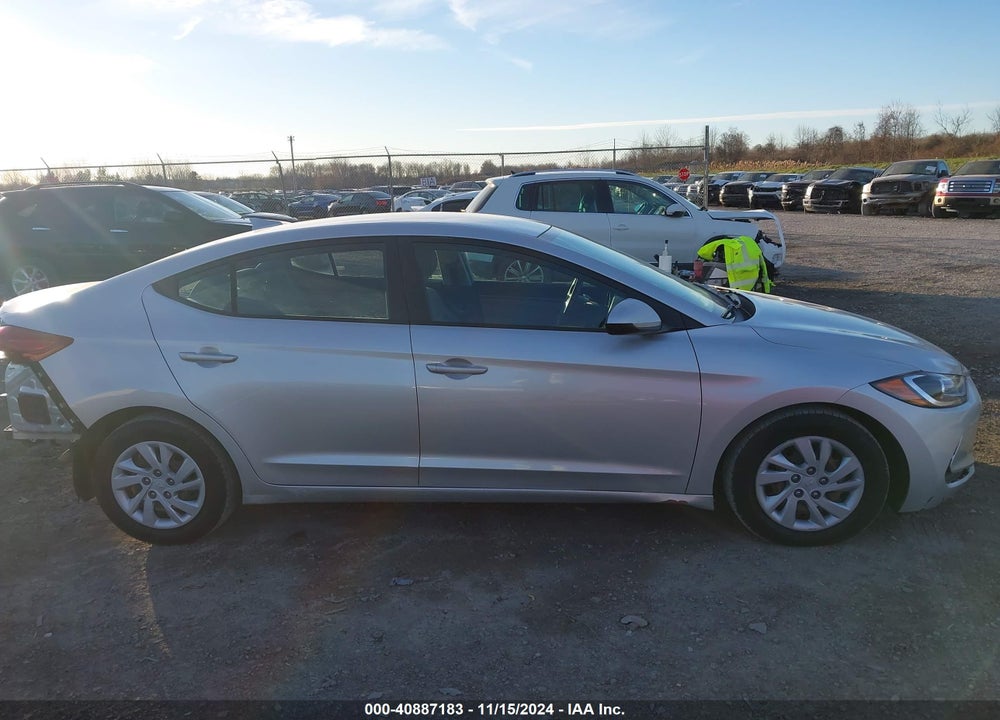 2018 HYUNDAI ELANTRA SE VIN: 5NPD74LF9JH393294