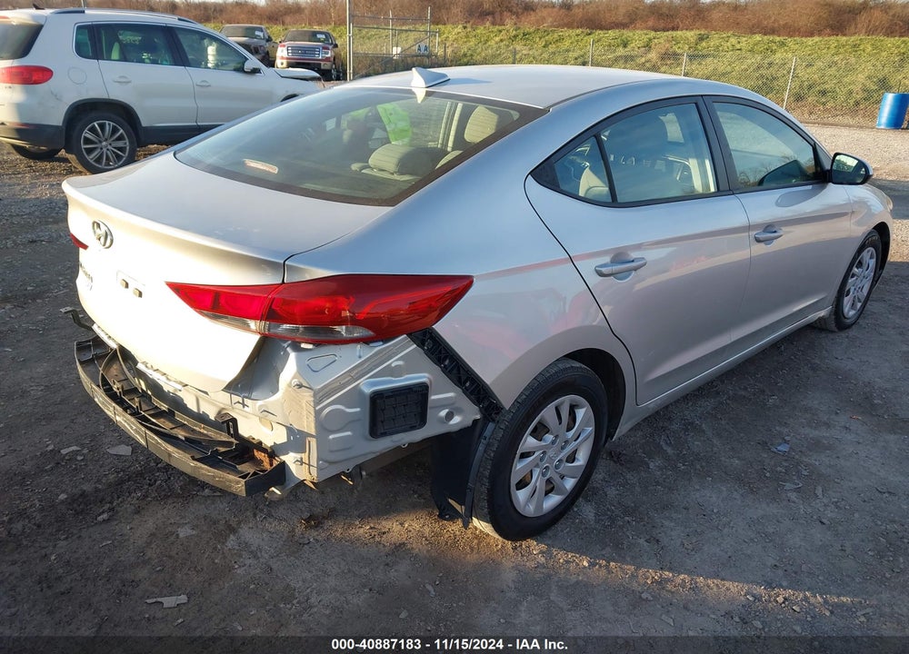2018 HYUNDAI ELANTRA SE VIN: 5NPD74LF9JH393294