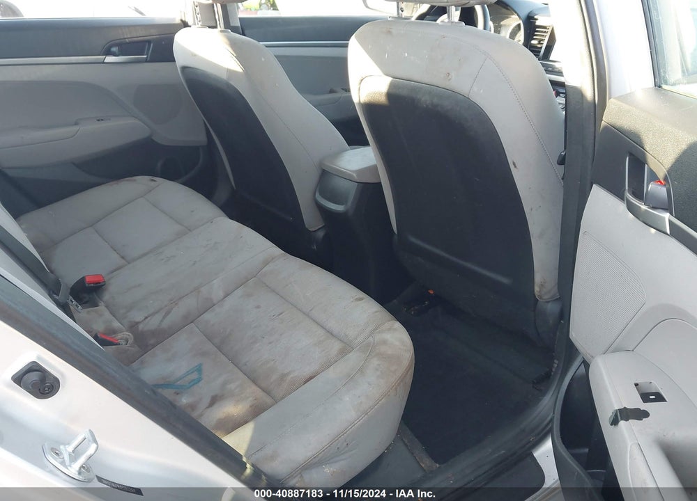 2018 HYUNDAI ELANTRA SE VIN: 5NPD74LF9JH393294