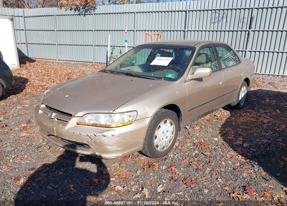 2000 HONDA ACCORD 2.3 LX VIN: 1HGCG6654YA113438