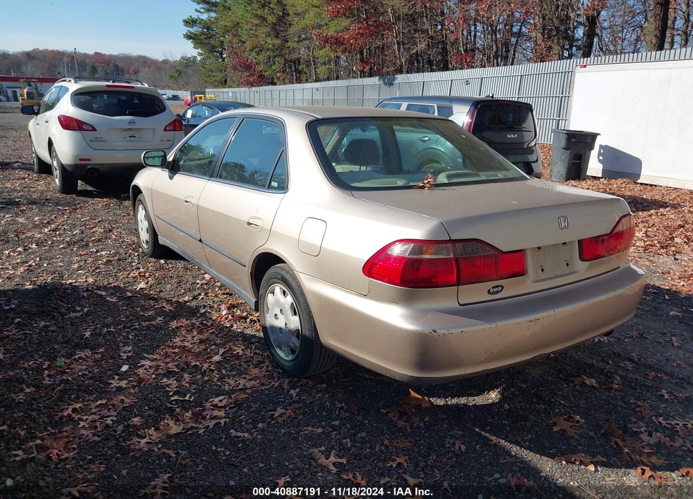 2000 HONDA ACCORD 2.3 LX VIN: 1HGCG6654YA113438