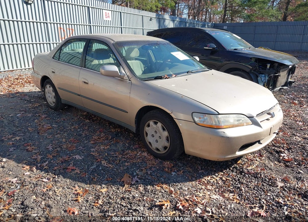 2000 HONDA ACCORD 2.3 LX VIN: 1HGCG6654YA113438