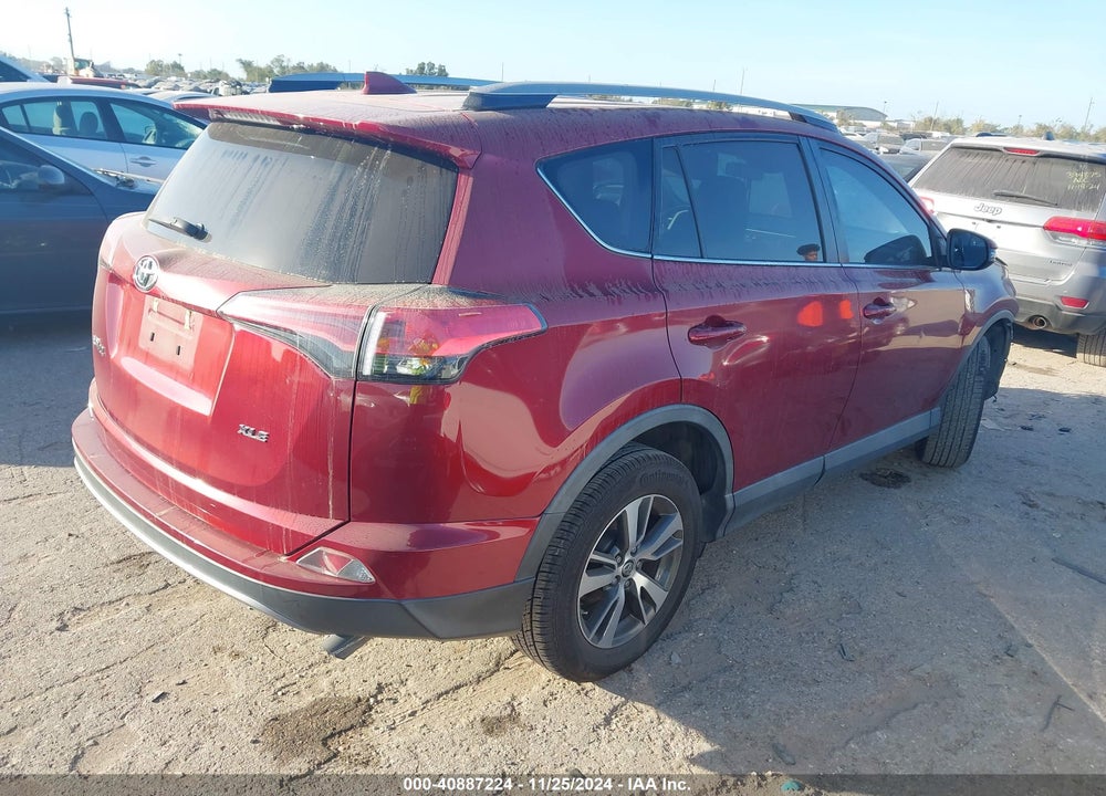 2018 TOYOTA RAV4 ADVENTURE/XLE VIN: 2T3WFREV8JW427179