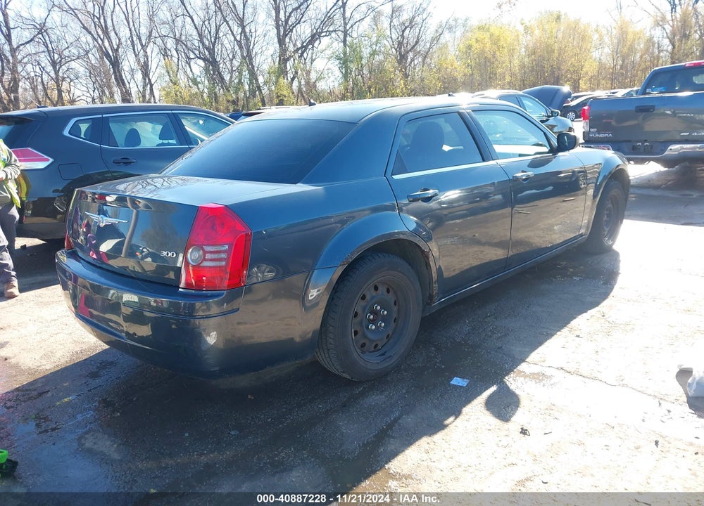 2008 CHRYSLER 300 LX VIN: 2C3LA43R48H258531
