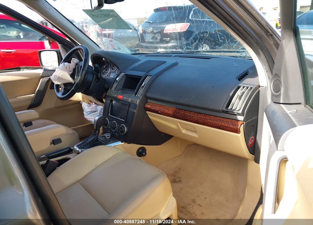 2008 LAND ROVER LR2 SE VIN: SALFP24N38H035502