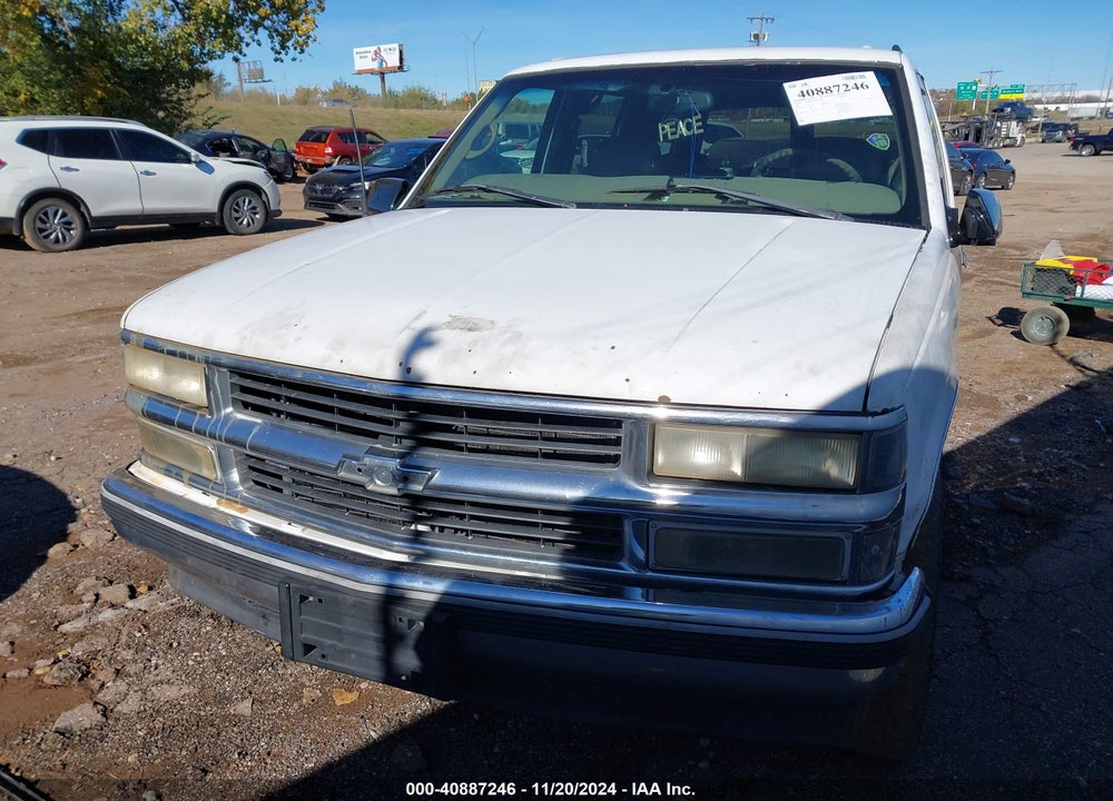 1999 CHEVROLET TAHOE LS VIN: 1GNEK13R2XJ300814