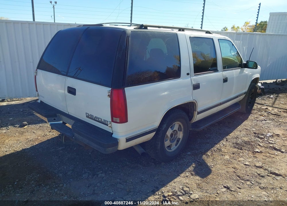 1999 CHEVROLET TAHOE LS VIN: 1GNEK13R2XJ300814