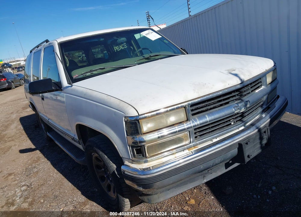 1999 CHEVROLET TAHOE LS VIN: 1GNEK13R2XJ300814