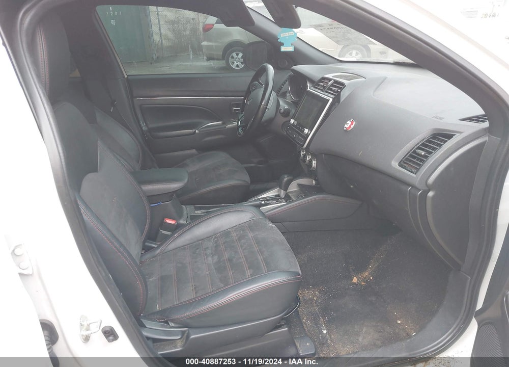 2021 MITSUBISHI OUTLANDER SPORT 2.4 GT AWC VIN: JA4ARVAW2MU002657