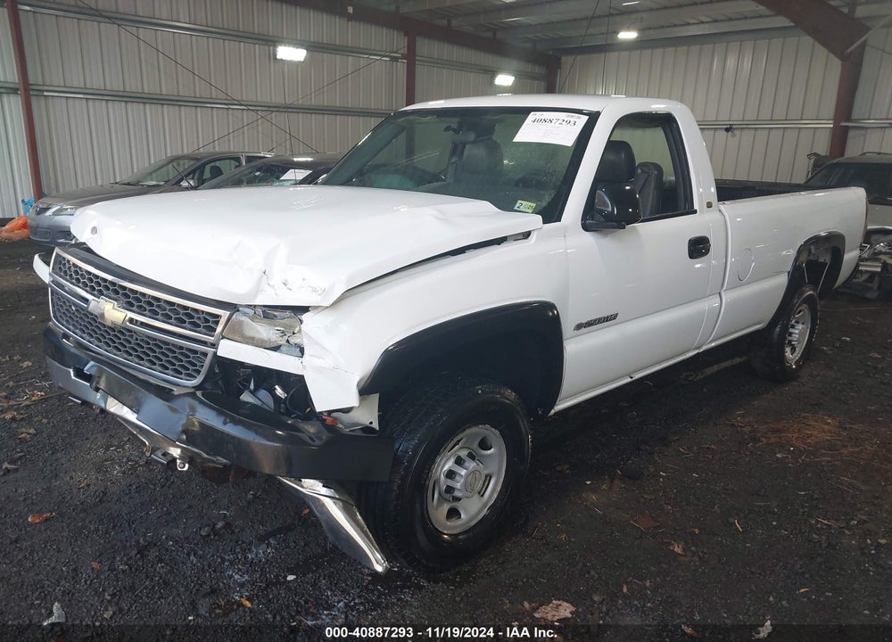 2005 CHEVROLET SILVERADO 2500HD WORK TRUCK VIN: 1GCHC24U15E264938
