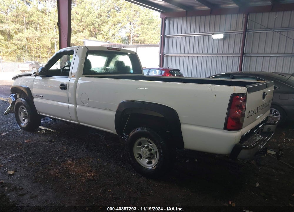 2005 CHEVROLET SILVERADO 2500HD WORK TRUCK VIN: 1GCHC24U15E264938