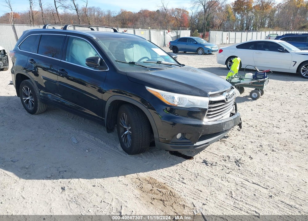 2016 TOYOTA HIGHLANDER XLE V6 VIN: 5TDJKRFH8GS313501