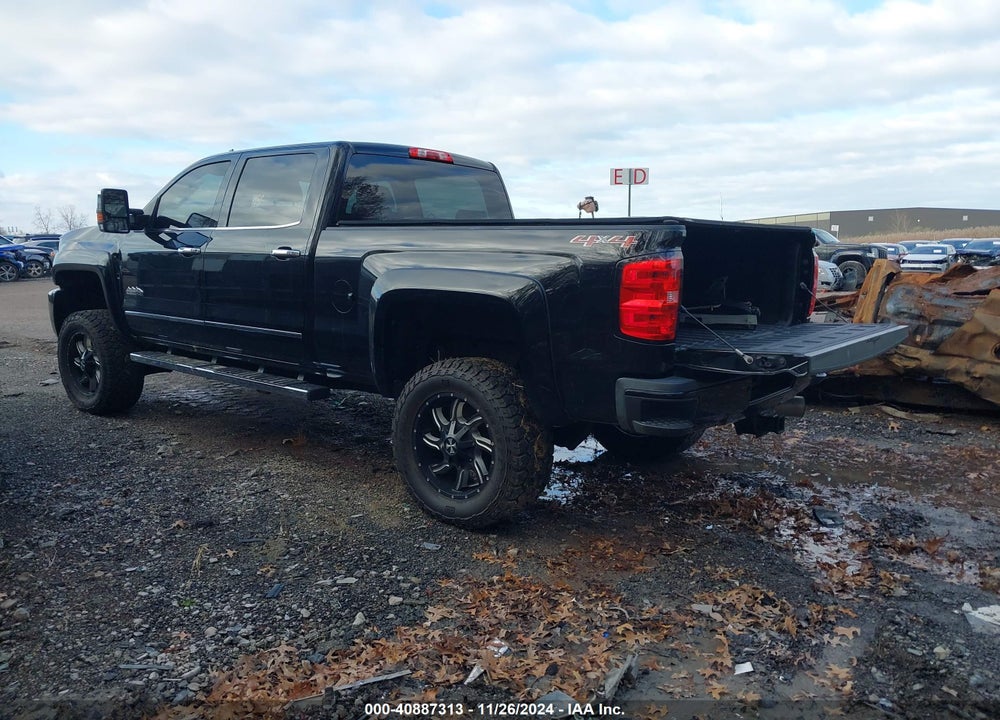 2015 CHEVROLET SILVERADO 3500HD HIGH COUNTRY VIN: 1GC4K1E86FF623192