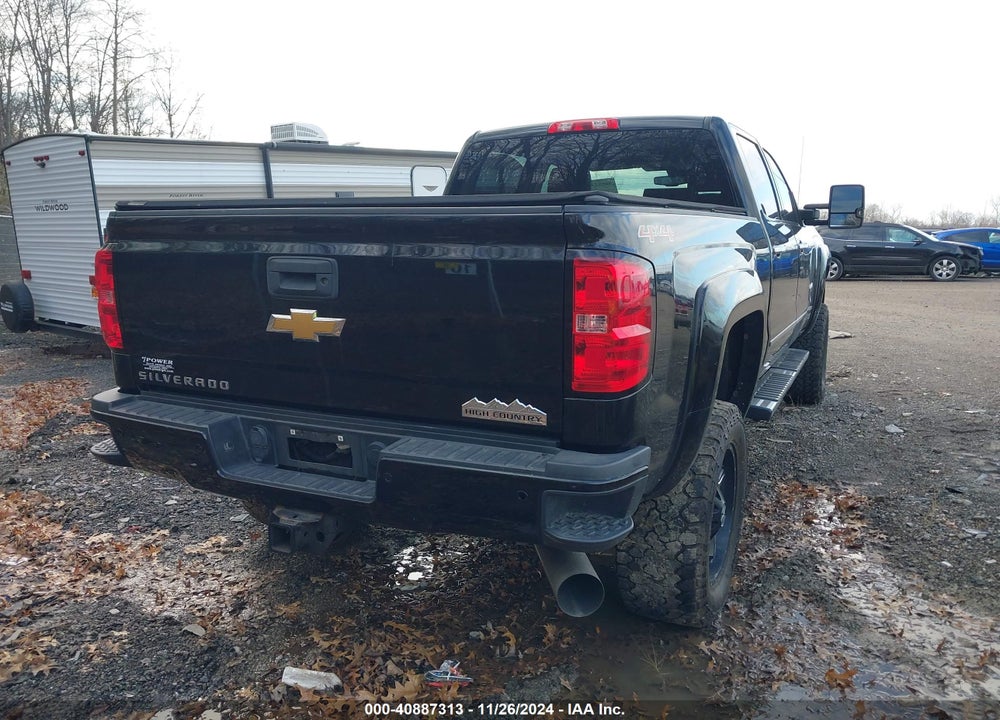 2015 CHEVROLET SILVERADO 3500HD HIGH COUNTRY VIN: 1GC4K1E86FF623192
