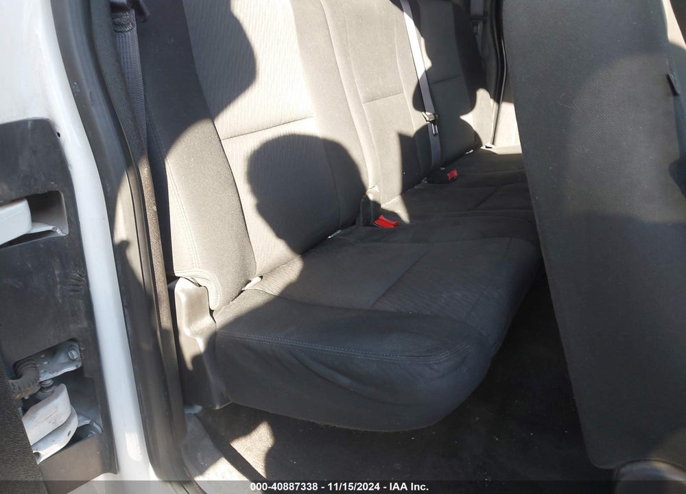 2013 CHEVROLET SILVERADO 1500 LT VIN: 1GCRCSE05DZ335811