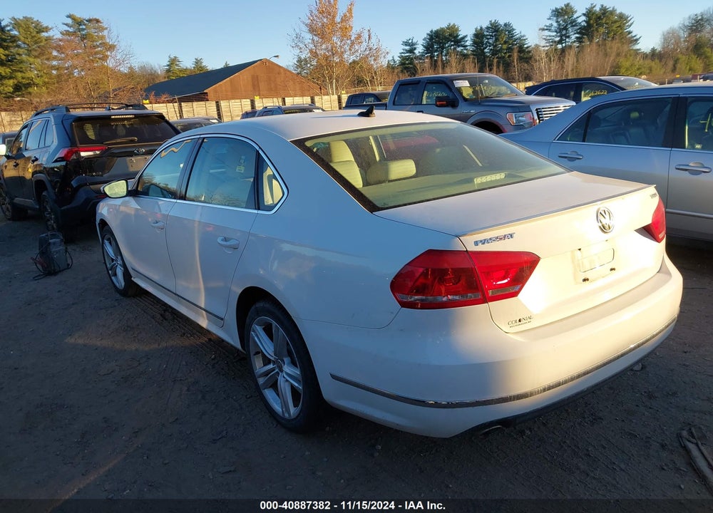2012 VOLKSWAGEN PASSAT 2.0L TDI SEL PREMIUM VIN: 1VWCN7A37CC110205