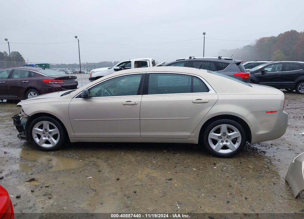 2011 CHEVROLET MALIBU LS VIN: 1G1ZB5E17BF305827