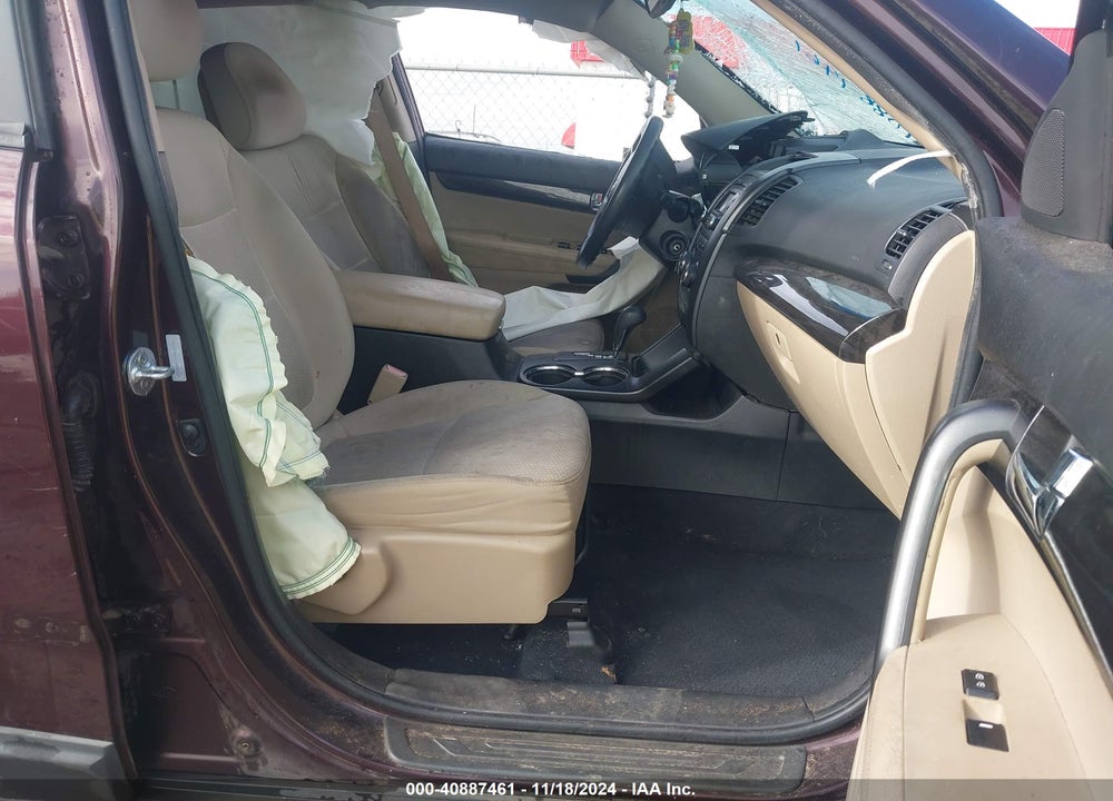 2012 KIA SORENTO LX VIN: 5XYKT3A67CG188504