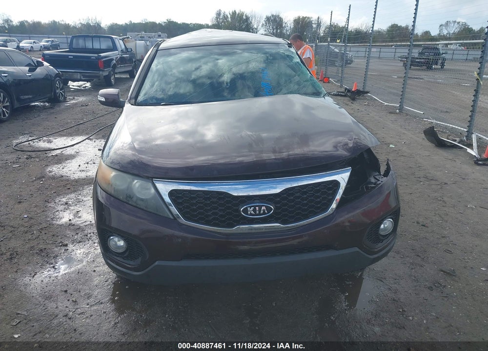 2012 KIA SORENTO LX VIN: 5XYKT3A67CG188504