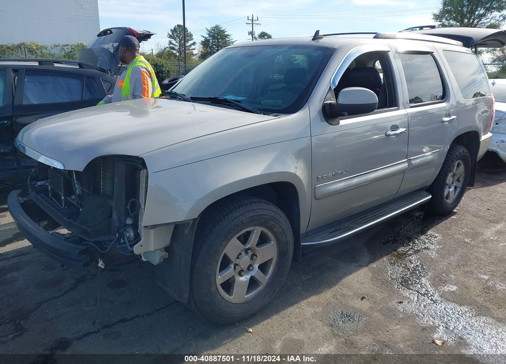 2007 GMC YUKON DENALI VIN: 1GKFK63867J378339