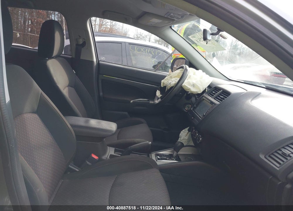 2018 MITSUBISHI OUTLANDER SPORT 2.0 ES VIN: JA4AP3AU7JZ034303
