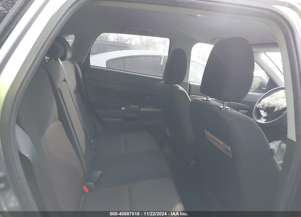 2018 MITSUBISHI OUTLANDER SPORT 2.0 ES VIN: JA4AP3AU7JZ034303