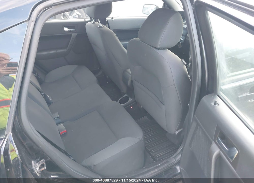2011 FORD FOCUS SES VIN: 1FAHP3GN8BW168248