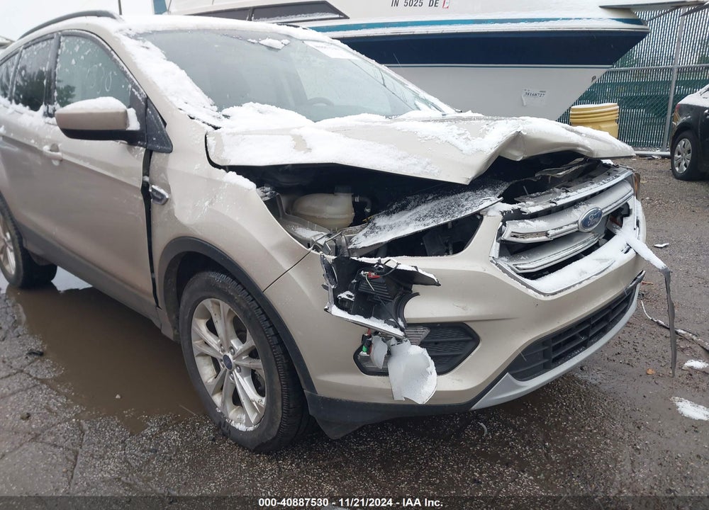 2018 FORD ESCAPE SE VIN: 1FMCU9GD9JUB54016