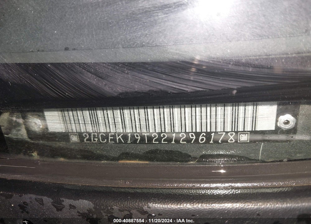 2002 CHEVROLET SILVERADO 1500 LS VIN: 2GCEK19T221296178