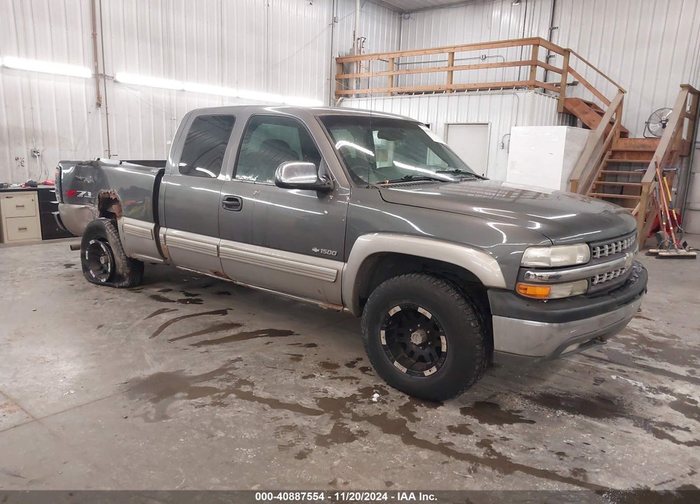 2002 CHEVROLET SILVERADO 1500 LS VIN: 2GCEK19T221296178