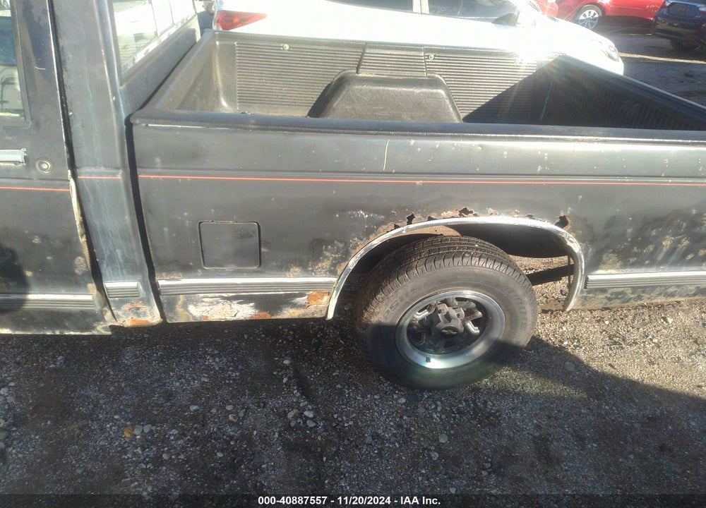 1992 CHEVROLET S TRUCK S10 VIN: 1GCCS14A1N8132984