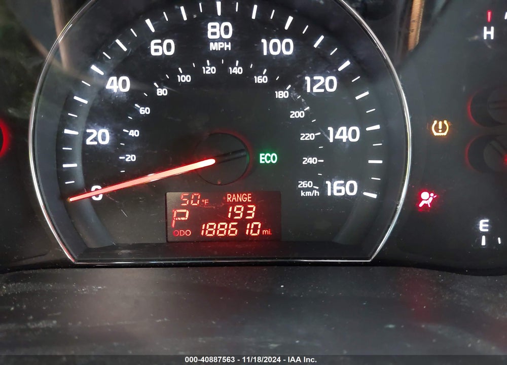 2015 KIA SORENTO LX VIN: 5XYKT3A68FG590214