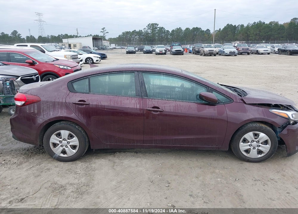 2018 KIA FORTE LX VIN: 3KPFK4A75JE179748