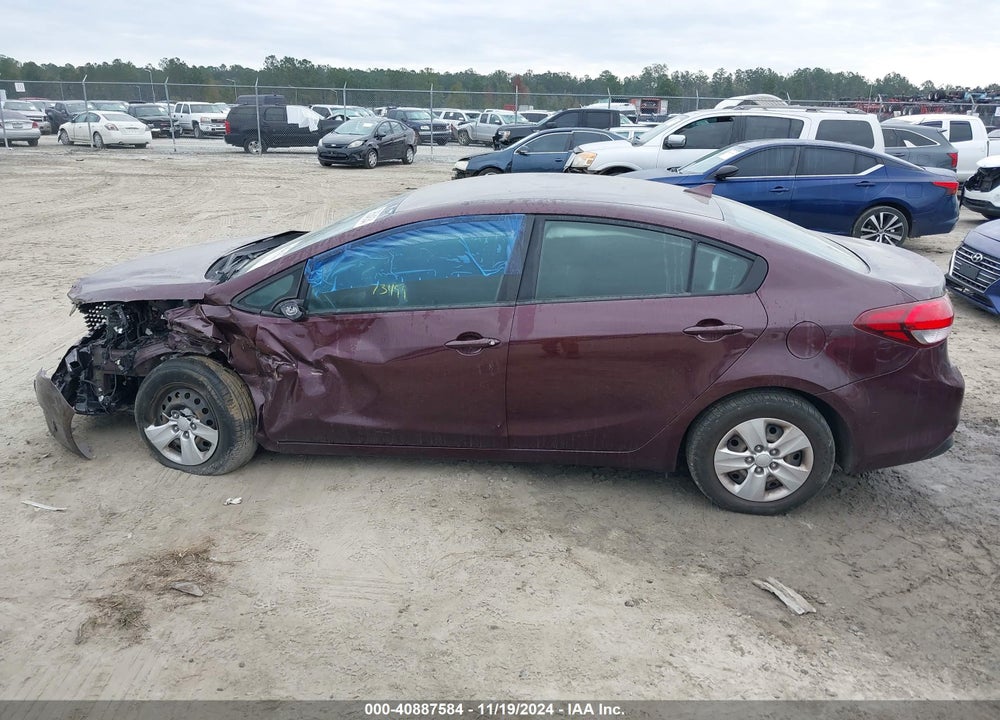 2018 KIA FORTE LX VIN: 3KPFK4A75JE179748