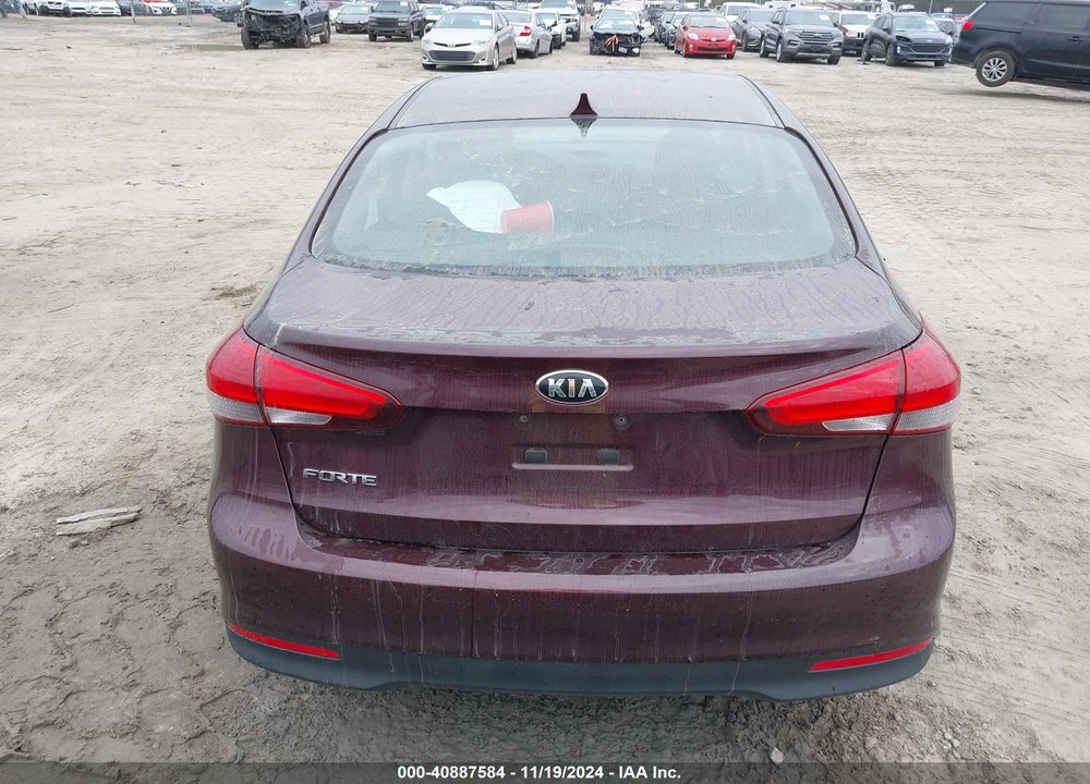 2018 KIA FORTE LX VIN: 3KPFK4A75JE179748