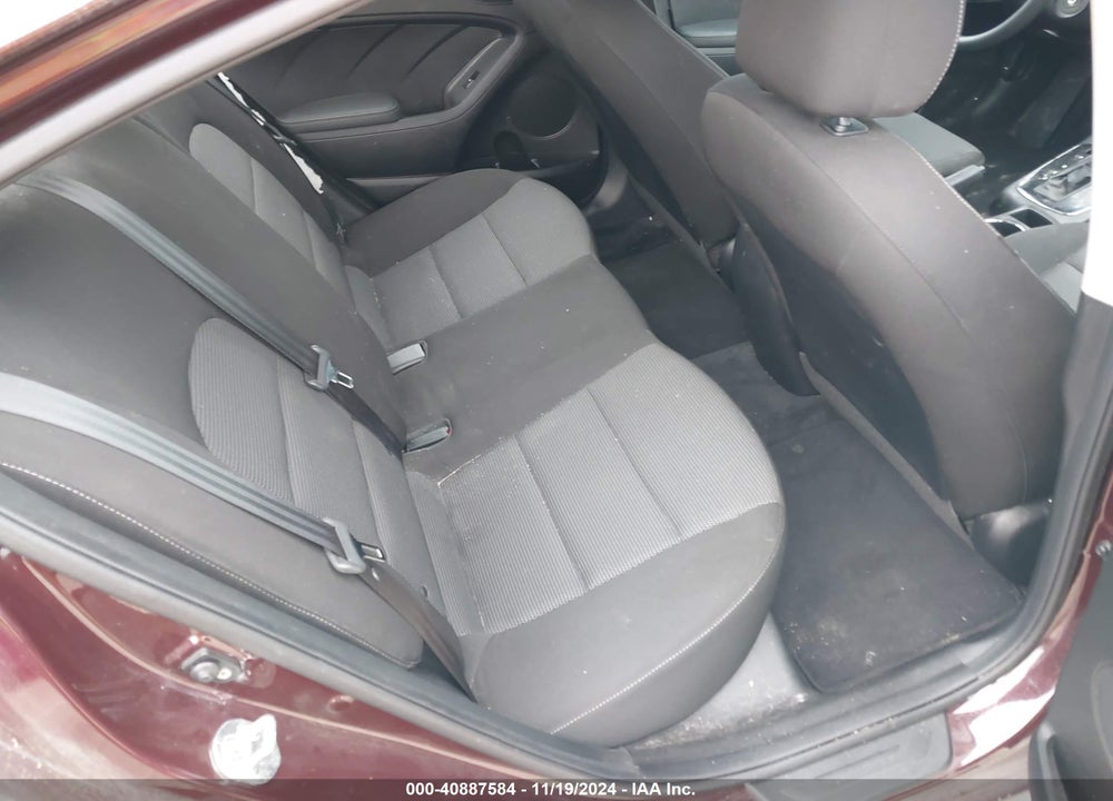 2018 KIA FORTE LX VIN: 3KPFK4A75JE179748