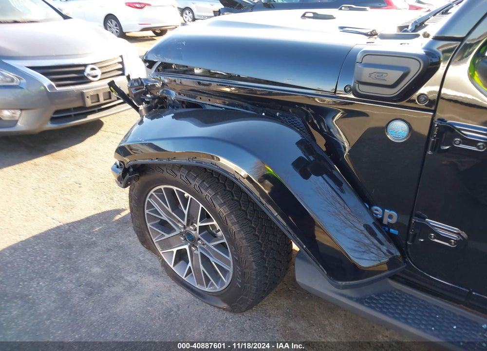 2024 JEEP WRANGLER 4XE SUMMIT 4XE VIN: 1C4RJXU66RW163211