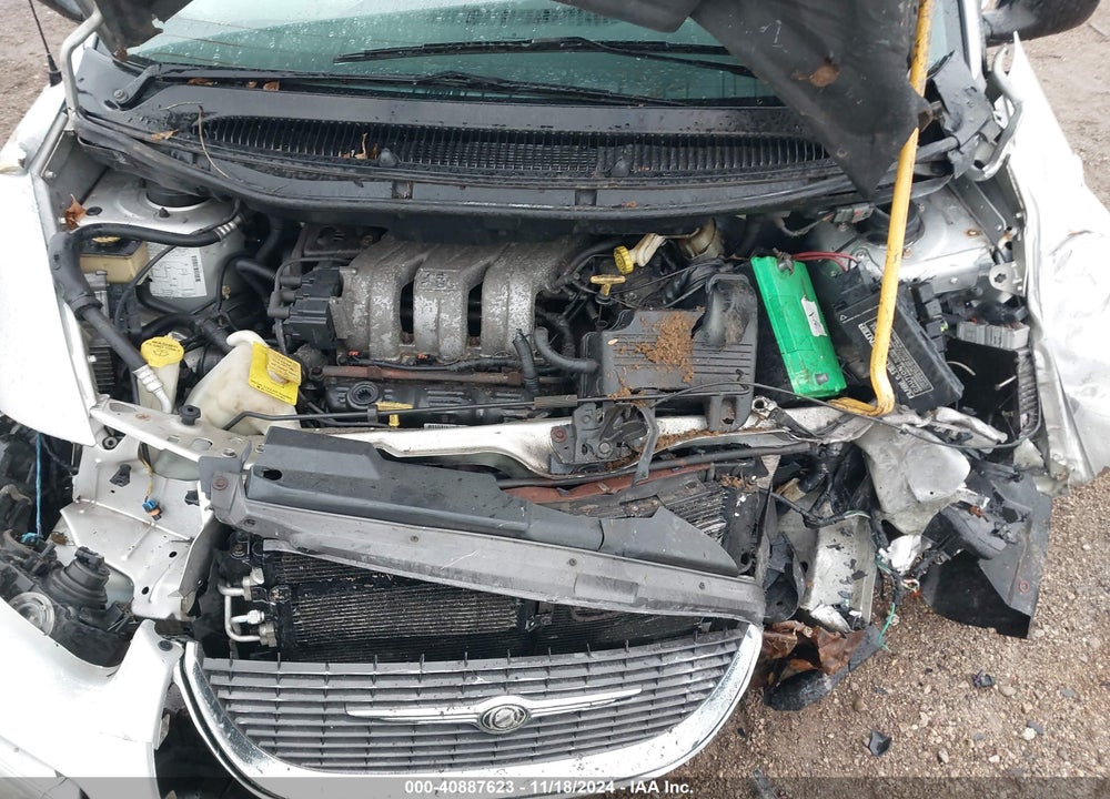 2000 CHRYSLER TOWN & COUNTRY LXI VIN: 1C4GP54L6YB520005