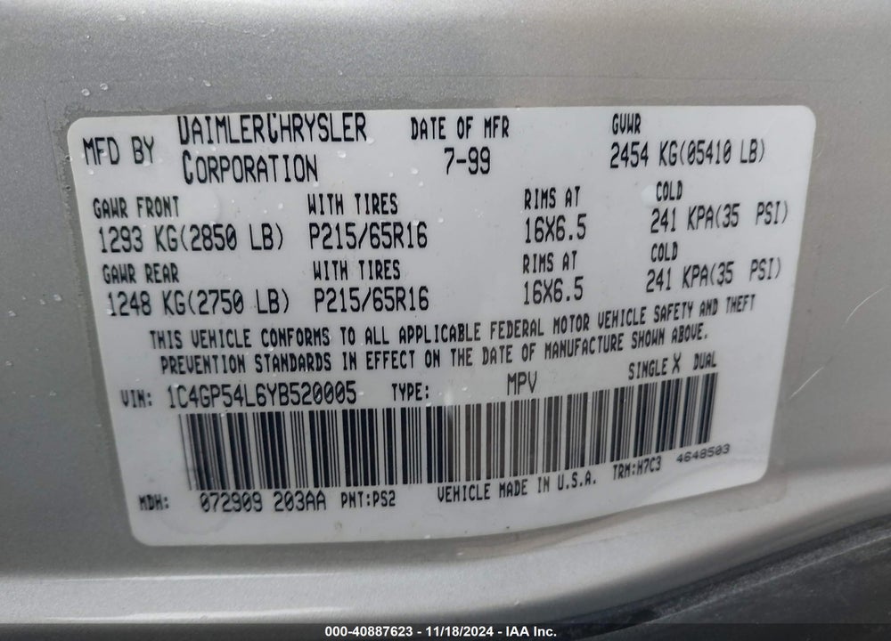 2000 CHRYSLER TOWN & COUNTRY LXI VIN: 1C4GP54L6YB520005