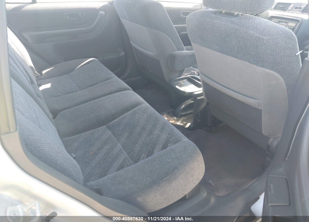 1999 HONDA CR-V LX VIN: JHLRD2849XB023268
