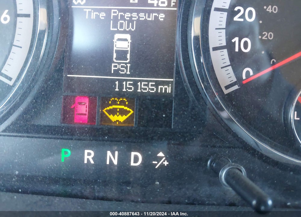 2011 RAM 1500 SLT VIN: 1D7RV1GT2BS619176