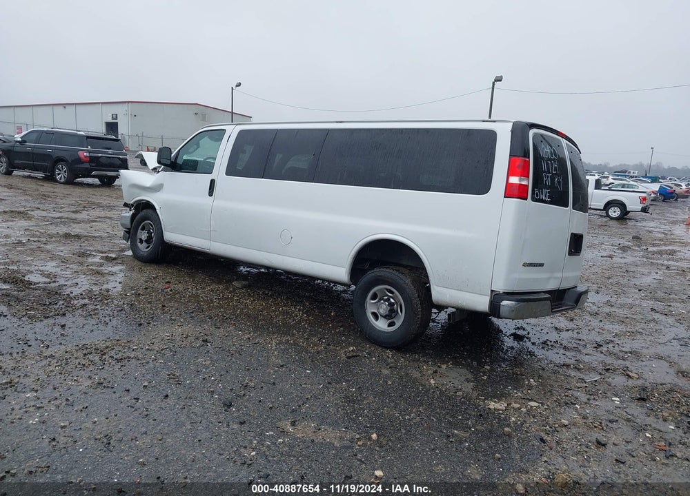 2020 CHEVROLET EXPRESS PASSENGER RWD 3500 EXTENDED WHEELBASE LT VIN: 1GAZGPFG9L1192400