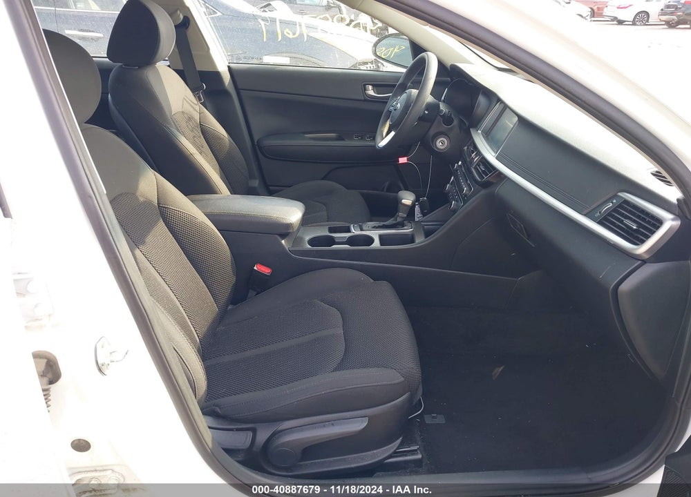 2019 KIA OPTIMA LX VIN: 5XXGT4L30KG322805